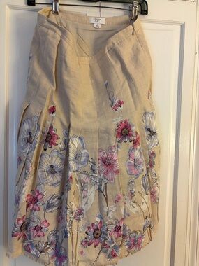 LOFT Beige Floral Pleated Midi Skirt with Pink & White Blooms
